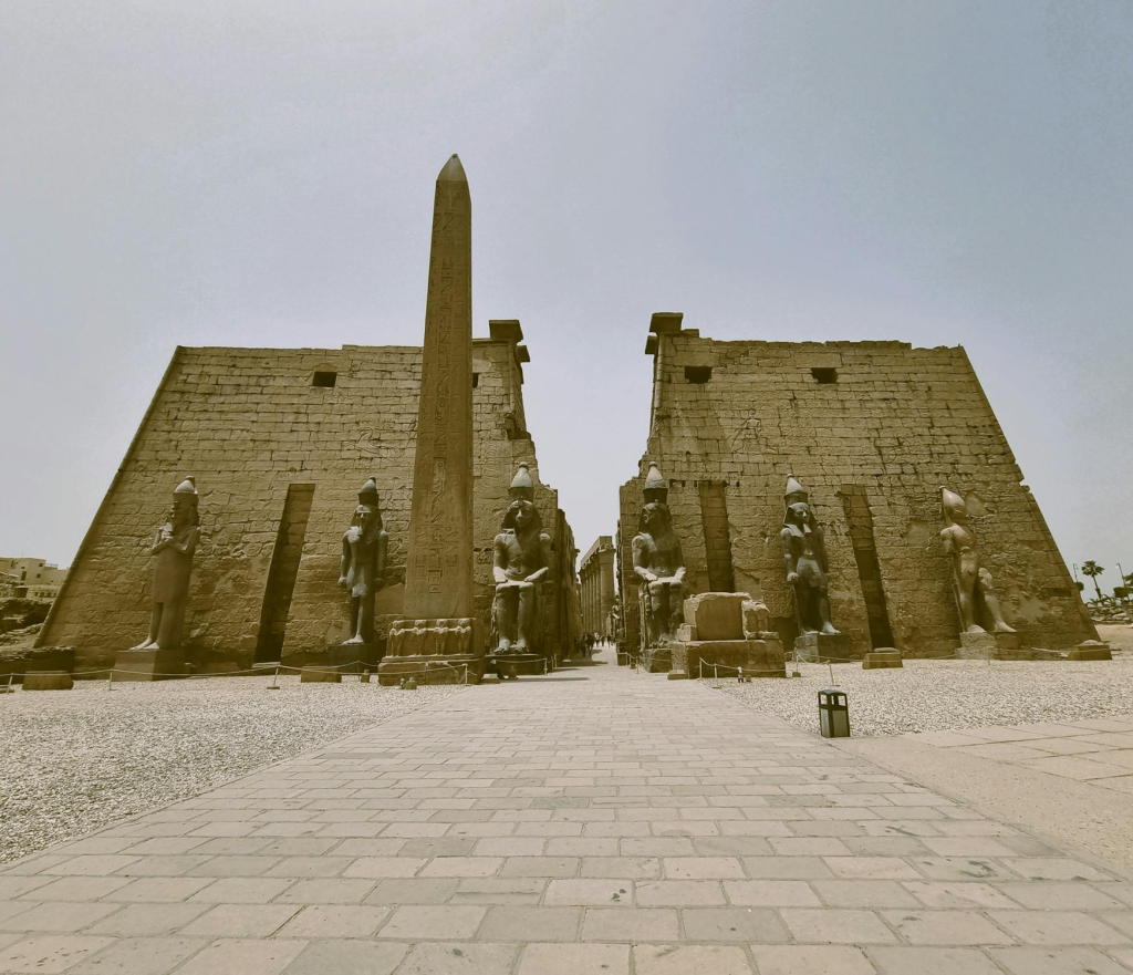 Luxor Tagestour ab Hurghada mit Besuch des Tal der Könige