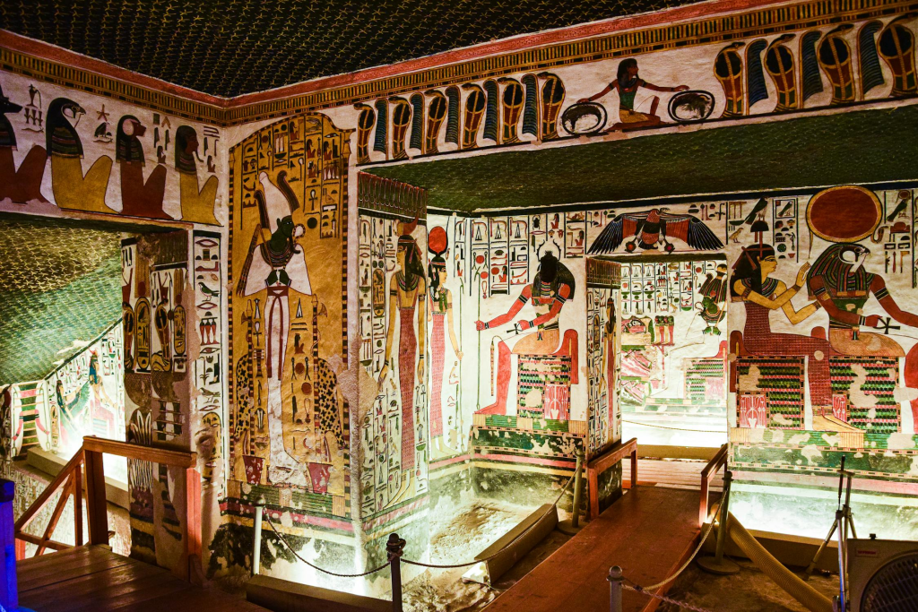 Von Hurghada nach Luxor – Tempelbesuch und Tal der Könige