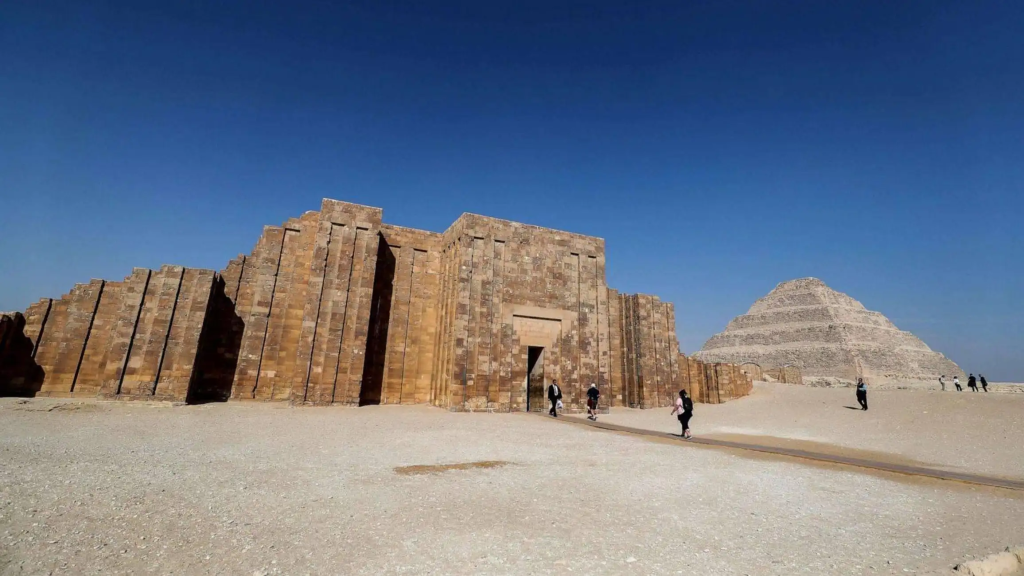 Stufenpyramide von Sakkara - Älteste Pyramide Ägyptens bei Kairo
