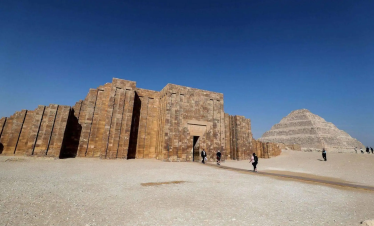Stufenpyramide von Sakkara - Älteste Pyramide Ägyptens bei Kairo